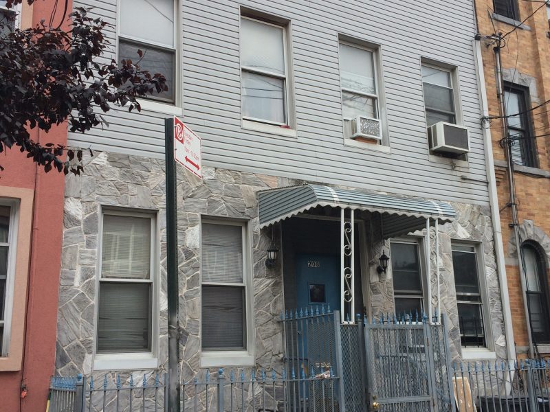 Vacant 4 Unit Building Between Wyckoff & Irving Avenue