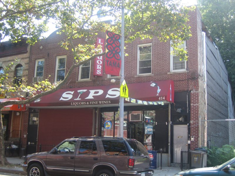 Fully Occupied Seven Unit Mixed Use Building For Sale