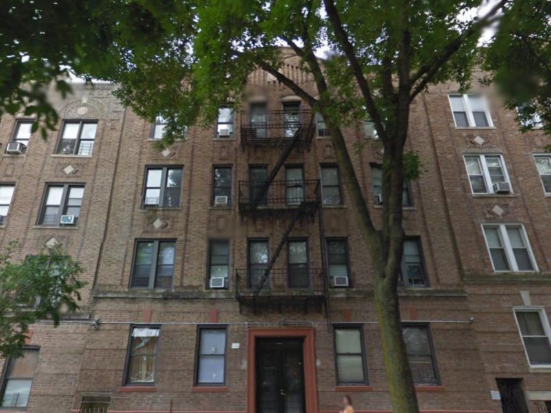 Multifamily Building with 4,812 Air Rights