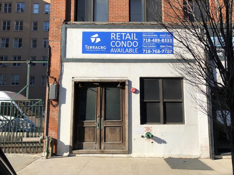 2,585 SF Commercial Condo