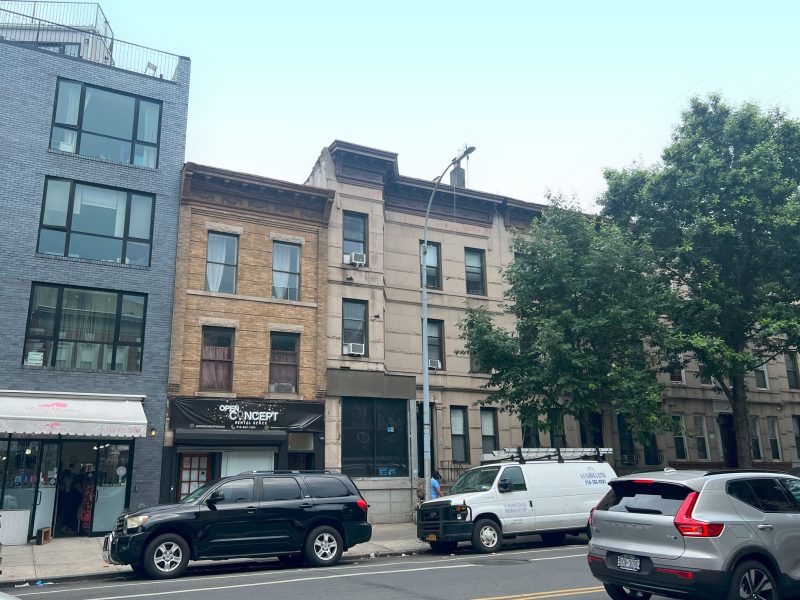 Free Market Mixed-Use Building in Prospect Heights