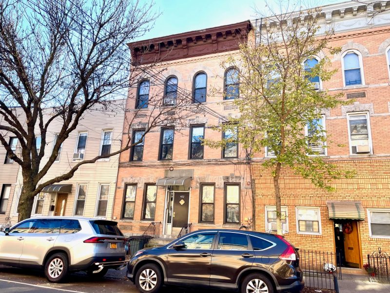 Six-Unit Multifamily Building on the Ridgewood - Bushwick border