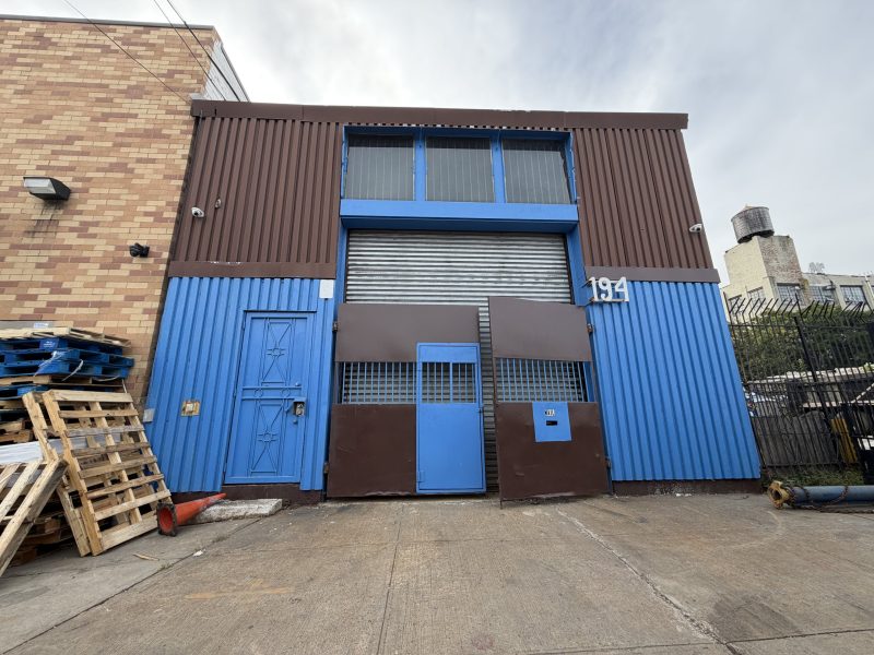 3,000 SF Vacant Industrial Building | Brownsville